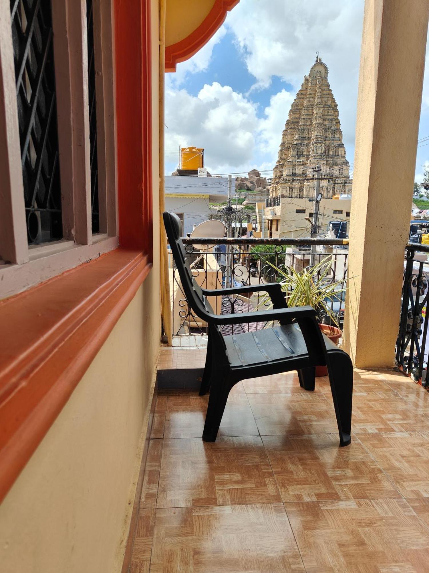 Rocky Guesthouse Hampi Exterior foto
