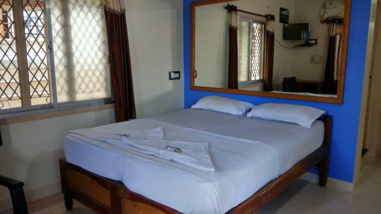 Rocky Guesthouse Hampi Exterior foto